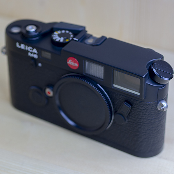 harga leica m6 analog